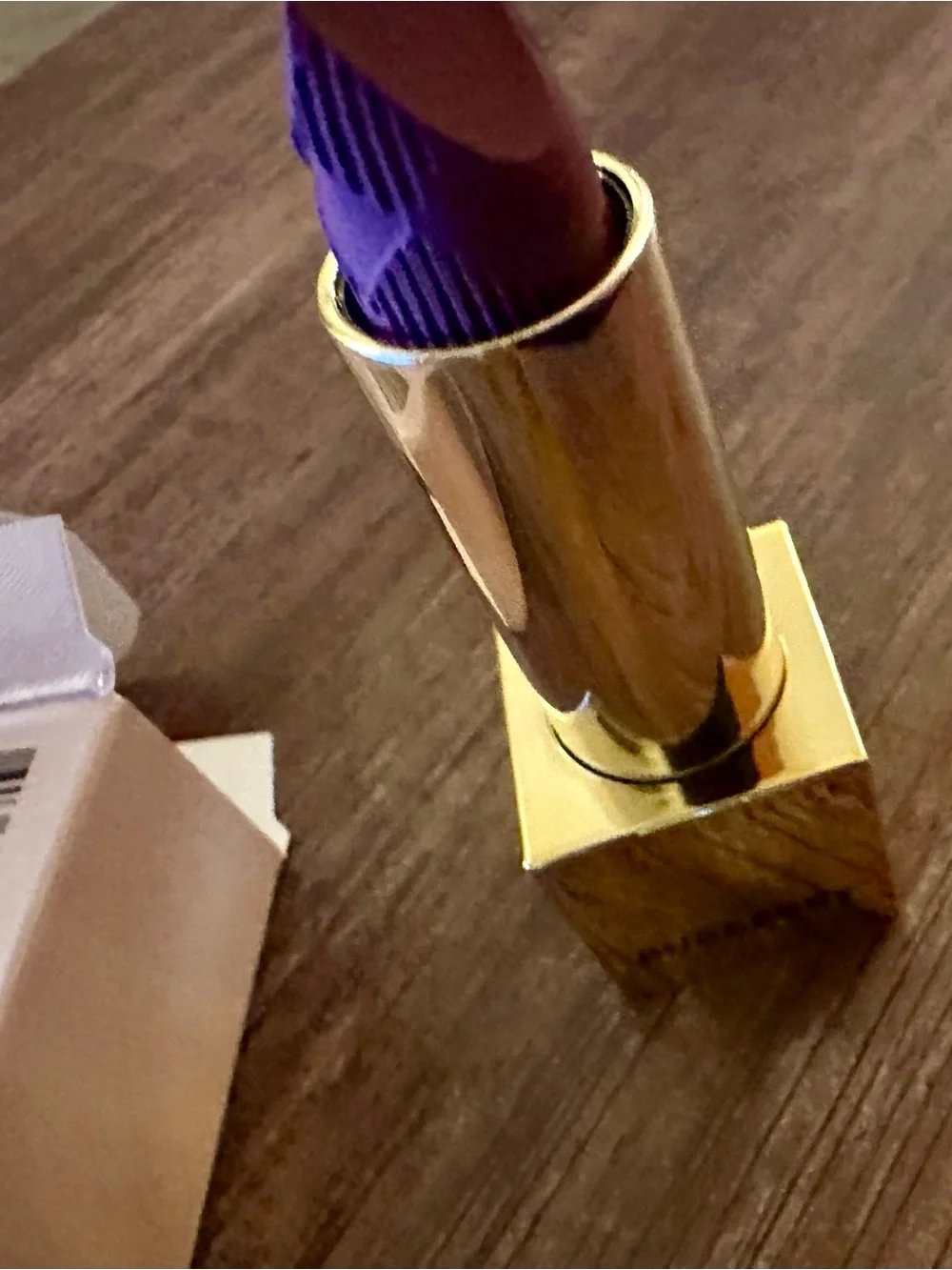 Burberry Matte Lipstick 90 Matte Cinnamon - Gold Case